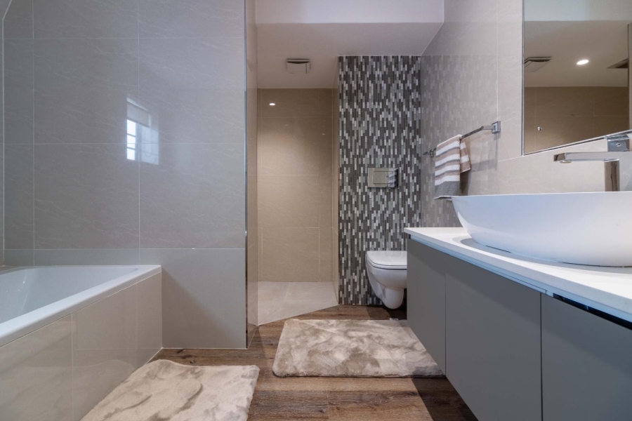 To Let 3 Bedroom Property for Rent in Sea Point Western Cape